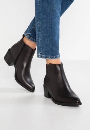 Ankle Boot - black