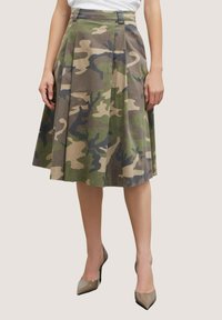 FANTASIA CAMOUFLAGE - A-snit nederdel - verde