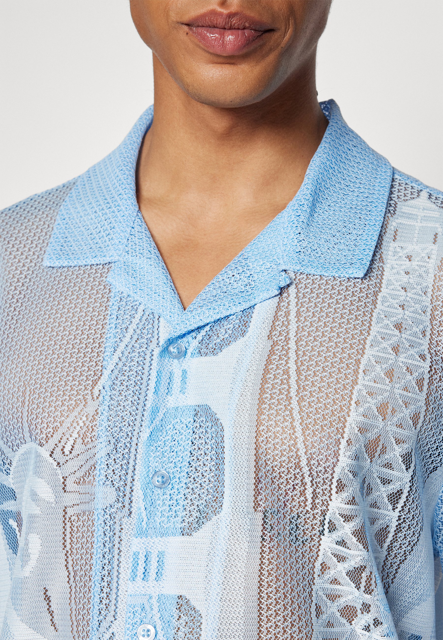 HUF WORLD TOUR SHIRT UNISEX - Shirt - cloud blue/light blue