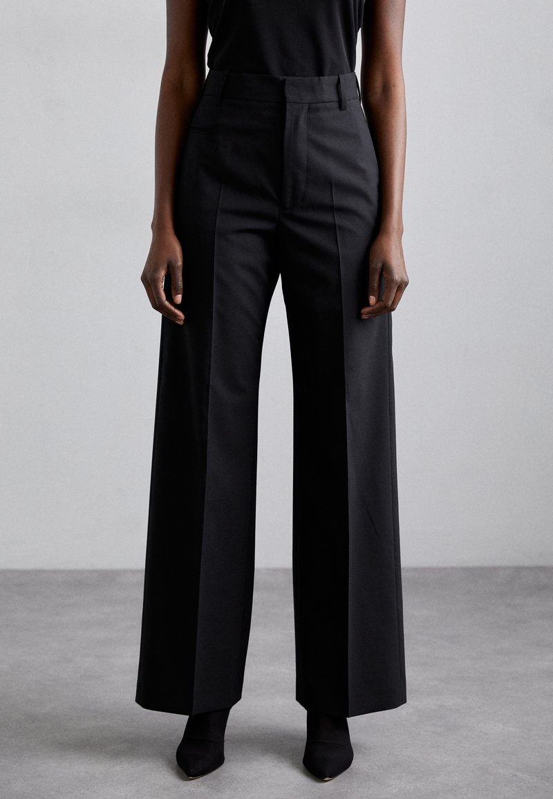 MM6 Maison Margiela PANTS - Auduma bikses - black