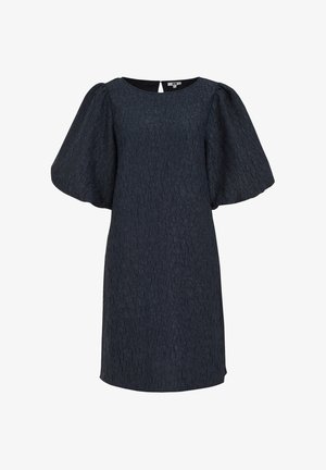 Donkerblauwe jurk van textuurstof, korte puffmouwen en een sleutelgatdecolleté aan de achterkant. A-lijn vorm, kniehoogte met minimale details.