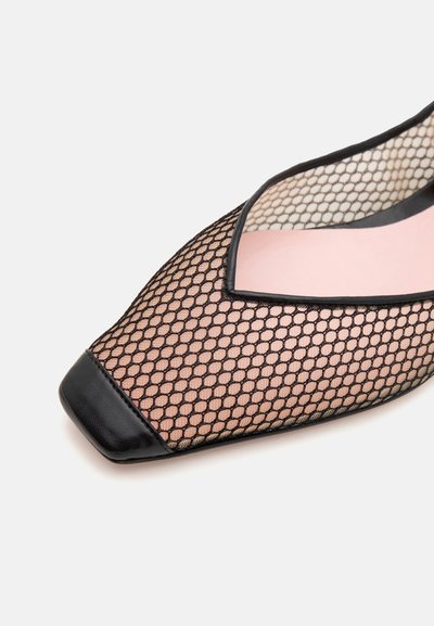 PIFERI TREMAINE FLAT - Babies - black
