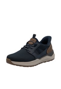 Baskets de sport en maille navy avec une pointe arrondie, lacets élastiques, accent marron au talon et une semelle gris clair. Surface texturée pour une meilleure adhérence.