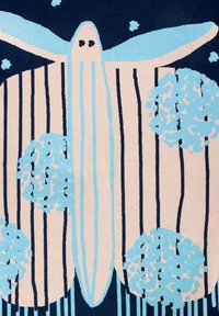 Abstrakcyjny wzór tekstylny z dominującymi kolorami niebieskim i różowym. Kształty obejmują długie pionowe linie, centralną postać oraz zaokrąglone niebieskie akcenty.