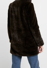 Vero Moda Vinterkappa /-rock - brown