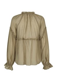 Blouse beige légère et transparente avec un col montant à volants, manches longues et poignets élastiqués, présentant un tissu ample et froncé à la taille.