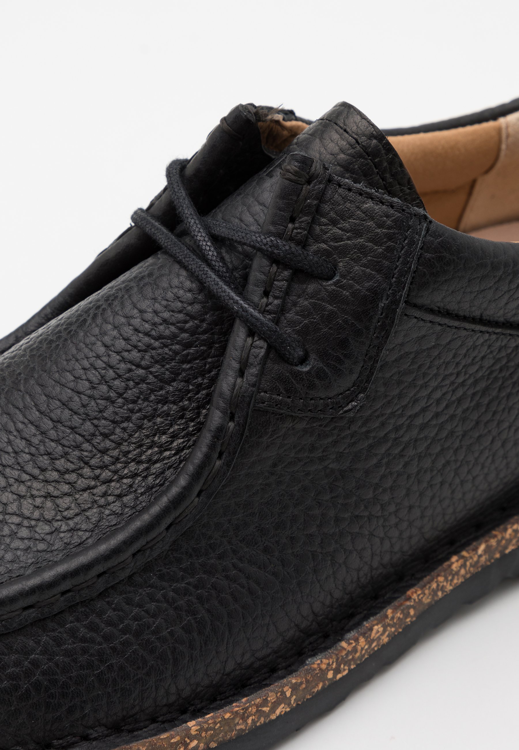 narrow fit plimsolls