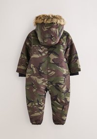 Mono con estampado de camuflaje en tonos verdes y marrones, con capucha forrada de piel sintética, puños acanalados y cierre de cremallera.