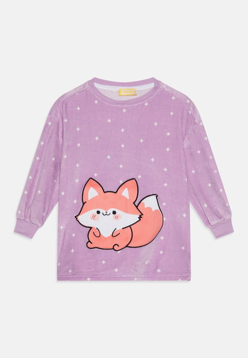 Lawendowa koszula z długim rękawem z małymi białymi rombami i dużym, uśmiechniętym rysunkowym lisem w kolorze pomarańczowo-białym na środku przodu.