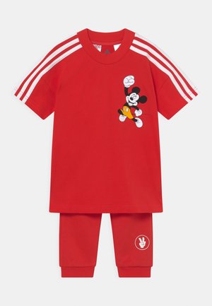 TEE UNISEX - Tracksuit bottoms - vivid red/white