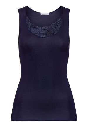 Ärmelloses marineblaues Tanktop aus glattem Stoff, mit einem floralem Spitzenmuster entlang des Ausschnitts. Figurnaher Schnitt.