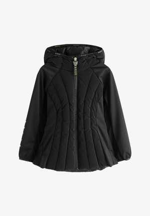 Schwarze gesteppte Jacke mit Kapuze, Frontreißverschluss und Markenbesatz an Kapuze und Reißverschluss, mit Chevron-Steppung auf der Vorderseite.
