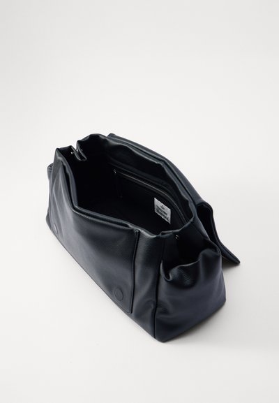 Vivienne Westwood HAZEL UNISEX - Handväska - black