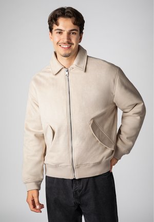 MIT KLAPPTASCHEN - Light jacket - light-beige