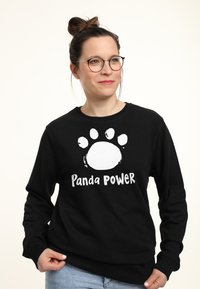 Disney TURNING RED PANDA POWER - Sudadera - black