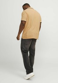 Jack & Jones JJEPAULOS SS NOOS PLS - Poloshirts - apricot ice