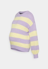 Sweater de maternidade em malha com riscas horizontais em lavanda e amarelo pálido, decote redondo e punhos em canelado. Textura suave.