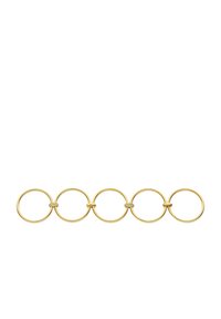 Goldfarbener Armreif mit fünf miteinander verbundenen runden Gliedern, wobei ein Glied mit einem kleinen Cluster aus klaren Steinen verziert ist.