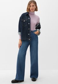 s.Oliver SURI: WIDE LEG MIT GLITZERGARN - Jeansy Dzwony