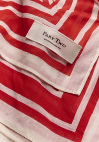 Part Two PHI SC - Sjal / Tørklæder - red mars stripe