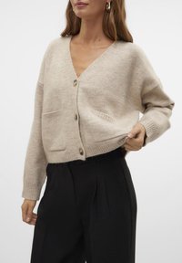Aware VMGEMMA V-NECK VMA NOOS - Vesta na kopčanje - plaza taupe