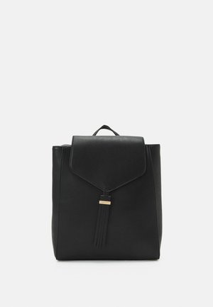 Batoh - black