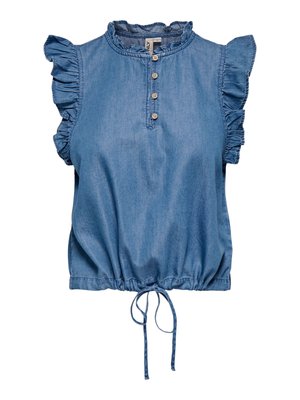 Top sans manches en denim bleu avec épaules à volants, patte de boutonnage à l'avant et lien coulissant à la taille.