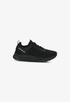 Scarpa sportiva nera con tomaia in rete, elementi testurizzati e suola ammortizzata. Presenta un lato con marchio e chiusura con lacci.