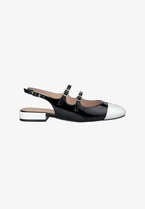 Sandal in vernice nera con punta bianca, dotato di tre cinturini regolabili e un tacco basso a blocco. Finitura liscia e lucida.