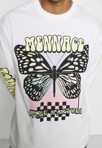 Mennace Maglietta a manica lunga - white