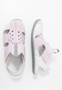 Nike Performance SUNRAY PROTECT 2 UNISEX - Chanclas de baño - iced lilac/particle grey/photon dust