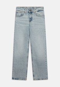 Lyseblå denim vide bukser med knaplukking, fem lommer og subtil falming. Stoffet har en glatt tekstur med sømde detaljer.