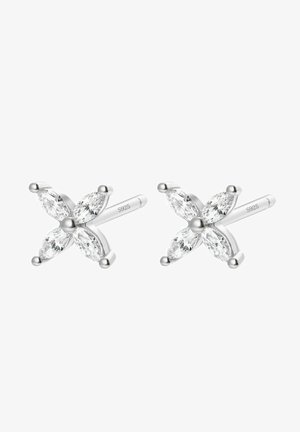 Pendientes de plata de ley con un diseño floral que presenta cuatro piedras cortadas en marquesa transparentes y una perla central. Marcados como S925 para plata de ley.