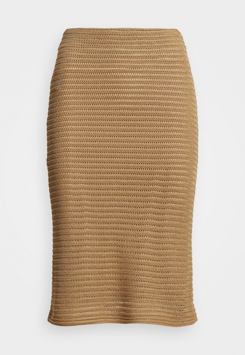 Jupe crayon beige tricotée avec une texture côtelée horizontale et un ourlet légèrement évasé, présentée sur fond blanc.