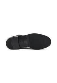 Frau Shoes Tronchetti - black