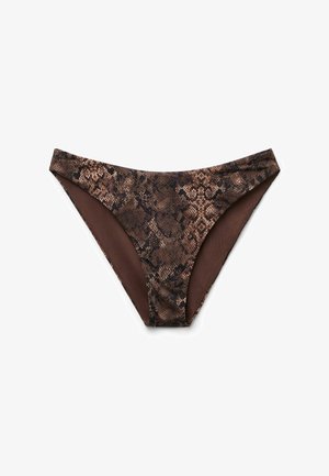 Bikini-Höschen im braunen Schlangenmuster mit glatter Textur, hochgeschnittenen Seiten und einer kontrastierenden einfarbigen braunen Innenauskleidung.