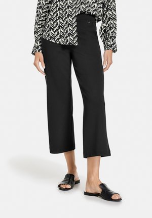 FREIZEIT VERKÜRZT KLASSISCHE CULOTTE - Trousers - schwarz