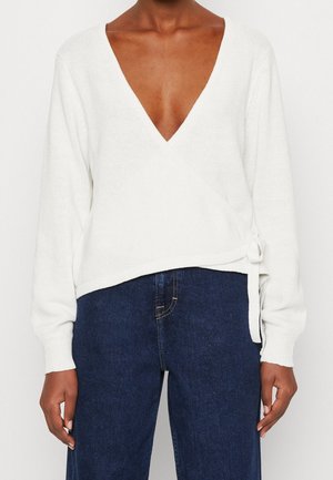 Vest - white