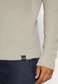 Only & Sons ONSKELVIN CREW NECK - Camisola - pelican