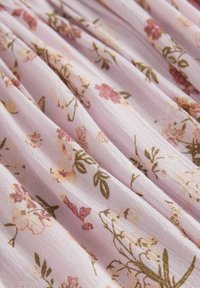 Next REGULAR FIT PUFF SLEEVE - Dienas kleita - lilac purple floral
