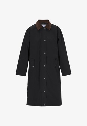 Pardoseală neagră impermeabilă cu un guler din catifea maro, nasturi tip snap, buzunare laterale și un design până la genunchi. Textură netedă și formă croită.