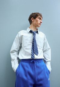 New Balance OXFORD  - Button down-skjorte - blue