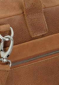 Plevier Aktetas - cognac
