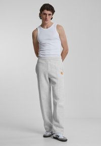 PROHIBITED Trainingsbroek - light grey