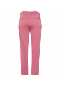 Růžové kalhoty s hladkou texturou, střihem s rovným střihem nohavic a středně vysokým pasem se dvěma kapsami na zadní straně. Splňují normy EAA.