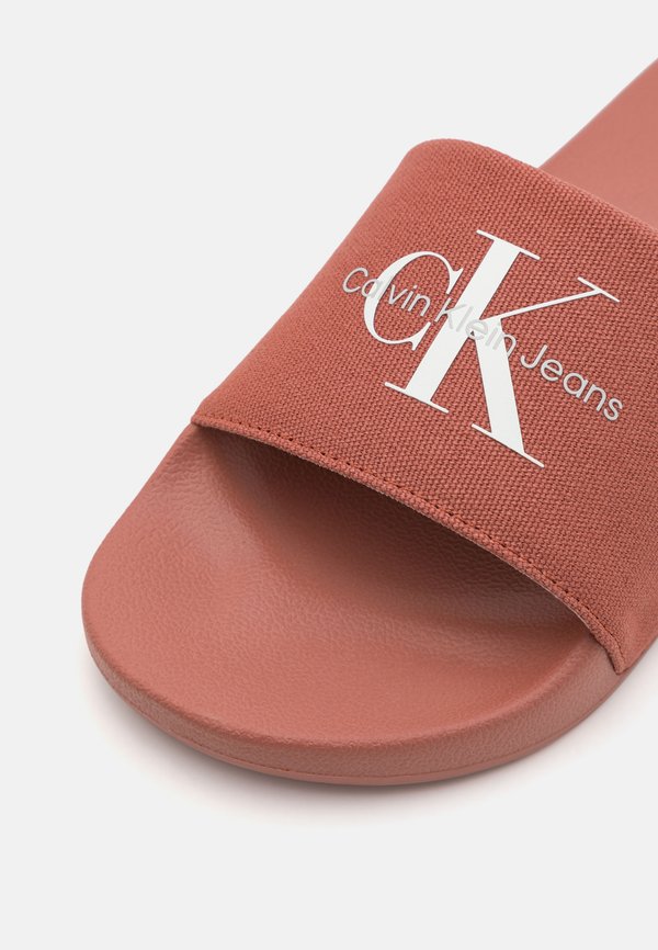 SLIDE MONOGRAM  - Mules - triple aragon2