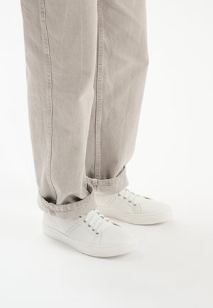 RYŁKO - Sneakersy niskie