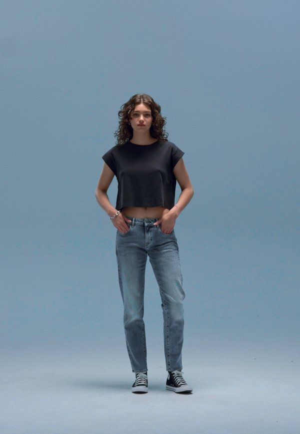 KATE BOYFRIEND - Relaxed fit jeans3