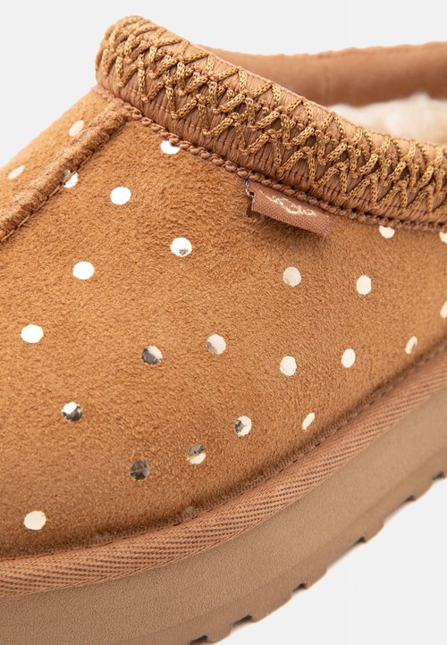 UGG Sandalias K Tazz Shiny Dots Cuero — foto 6