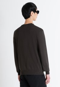 Antony Morato WITH LOGO PATCH - Jersey de punto - dark army
